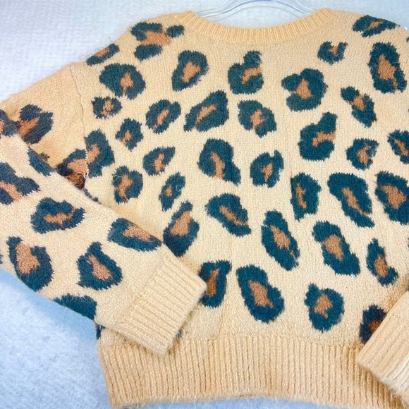 NWT PINK Victorias Secret Womens S V-Neck Crop Animal Print Long Sleeve Sweater - Picture 3 of 12